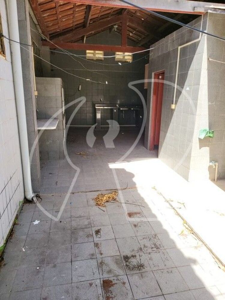 Casa à venda com 4 quartos, 217m² - Foto 19