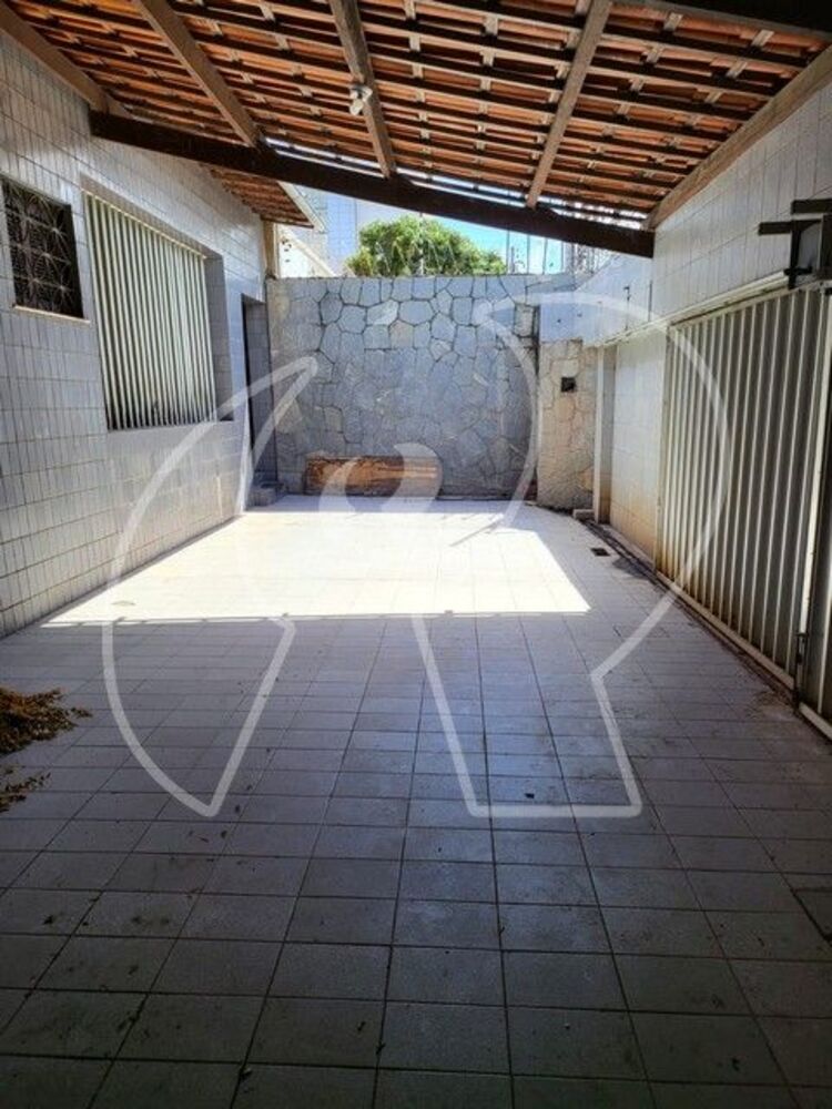 Casa à venda com 4 quartos, 217m² - Foto 16
