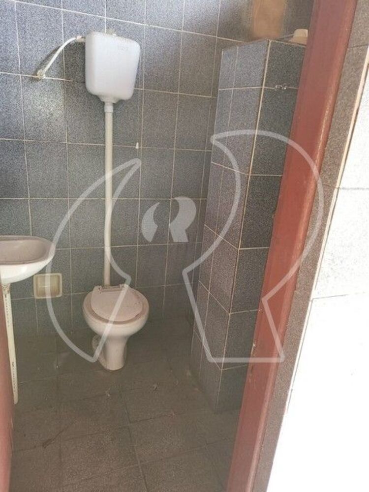 Casa à venda com 4 quartos, 217m² - Foto 2