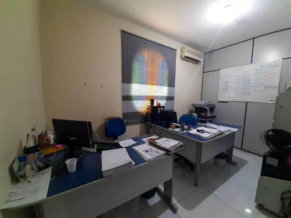 Casa, 4 quartos, 300 m² - Foto 9