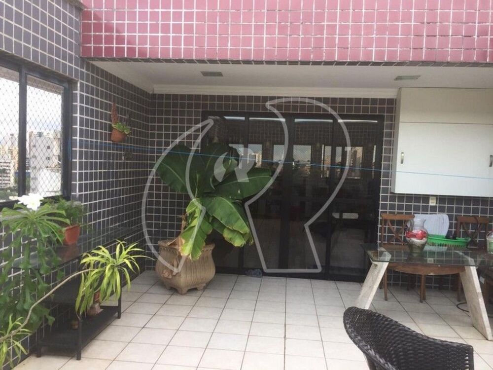 Cobertura à venda com 4 quartos, 335m² - Foto 2