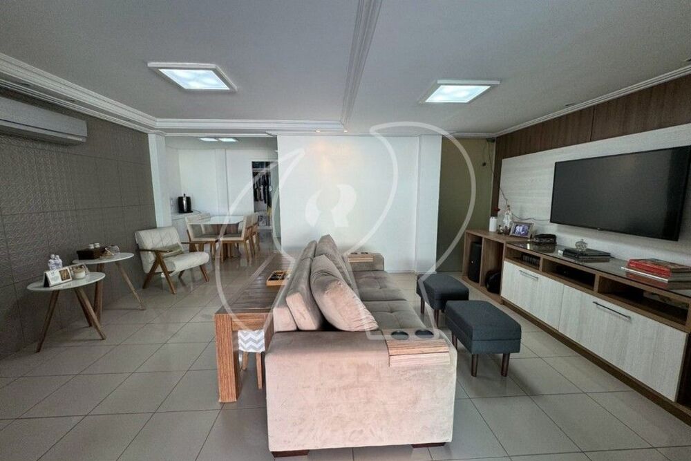 Casa, 4 quartos, 188 m² - Foto 1
