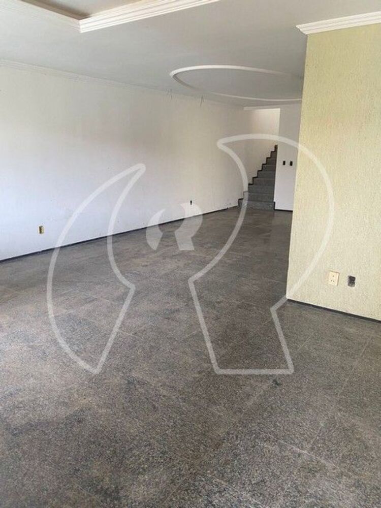 Casa, 3 quartos, 290 m² - Foto 1