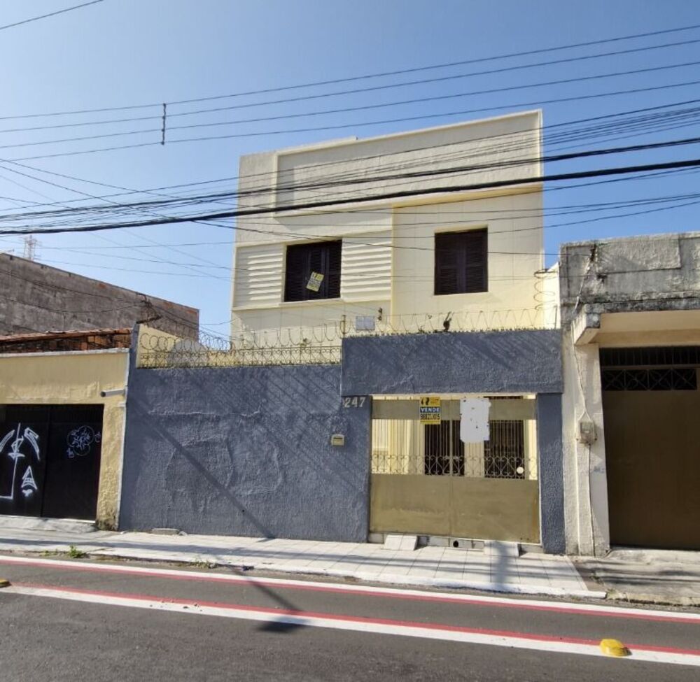 Casa, 4 quartos, 240 m² - Foto 2