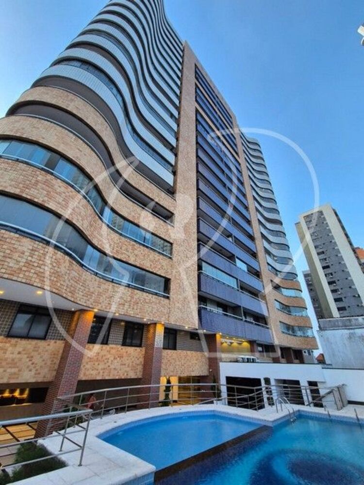 Apartamento, 3 quartos, 221 m² - Foto 1