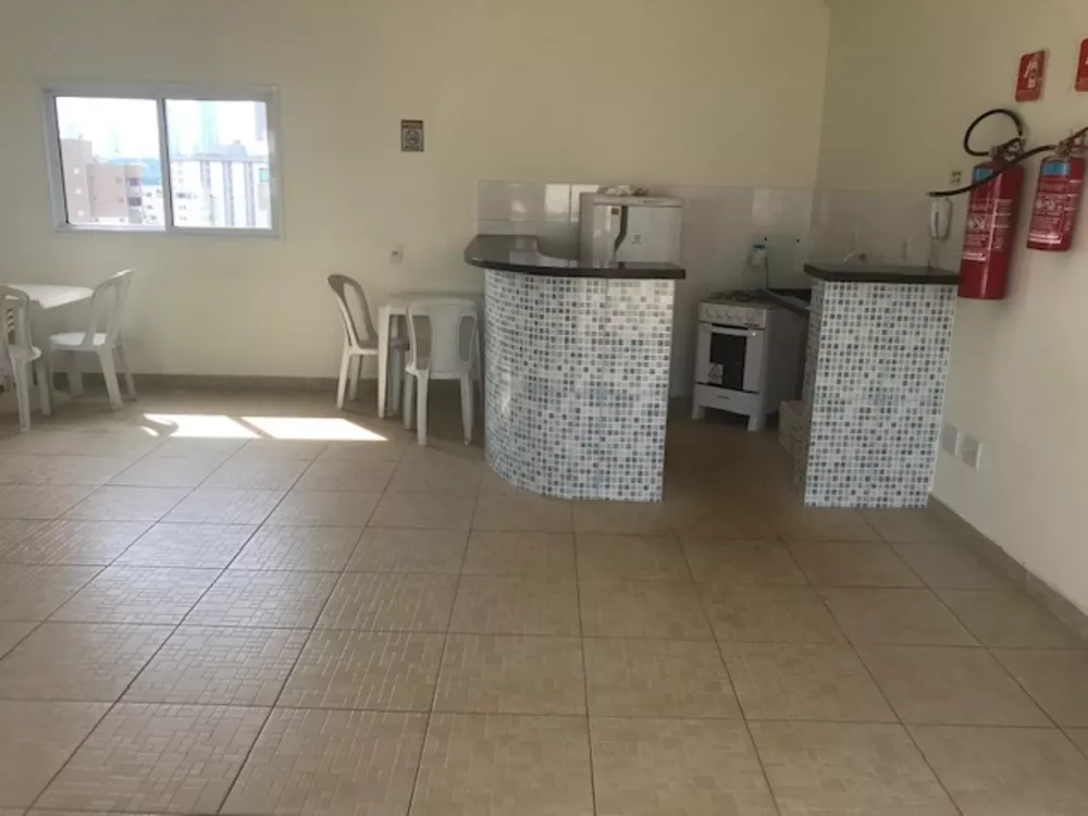 Apartamento à venda com 2 quartos, 70m² - Foto 11