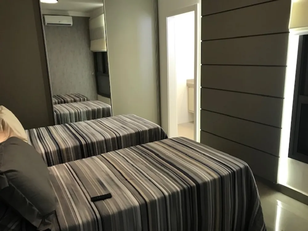 Apartamento, 3 quartos, 184 m² - Foto 2