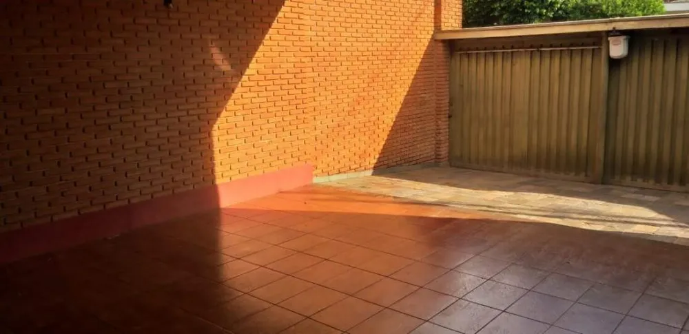 Casa, 5 quartos, 261 m² - Foto 1