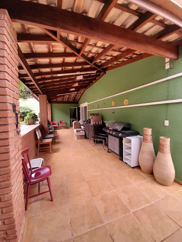 Casa de Condomínio à venda com 4 quartos, 361m² - Foto 3