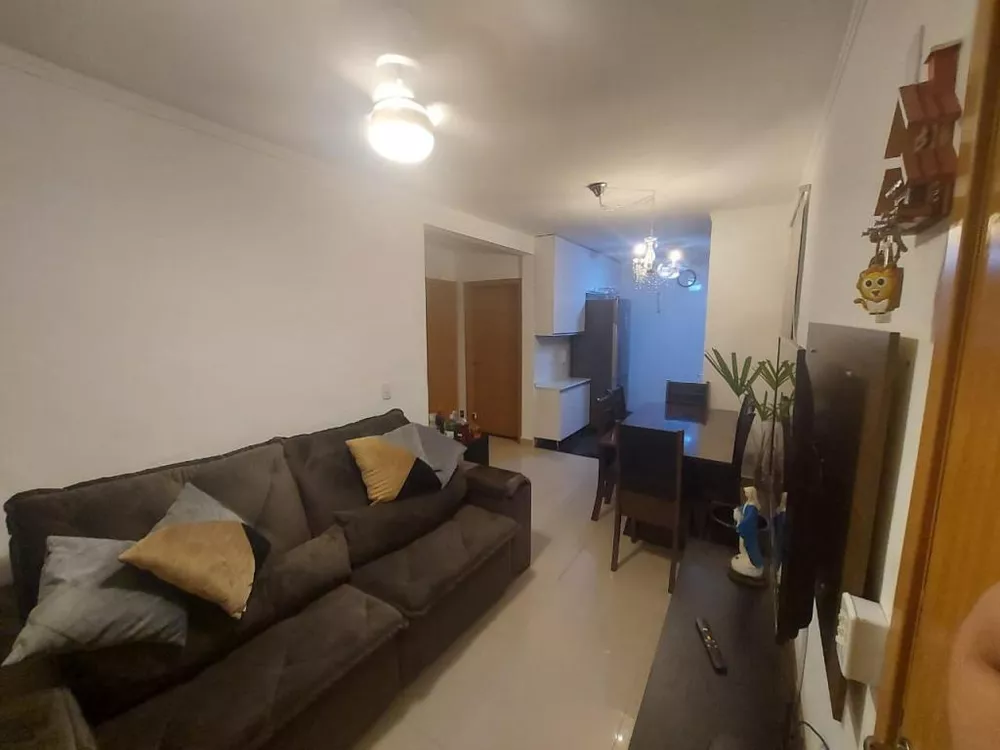 Apartamento à venda com 2 quartos, 48m² - Foto 2