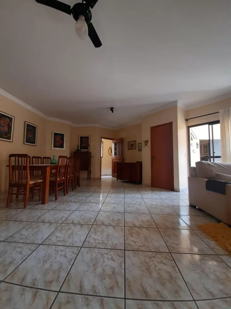 Apartamento à venda com 4 quartos, 139m² - Foto 14