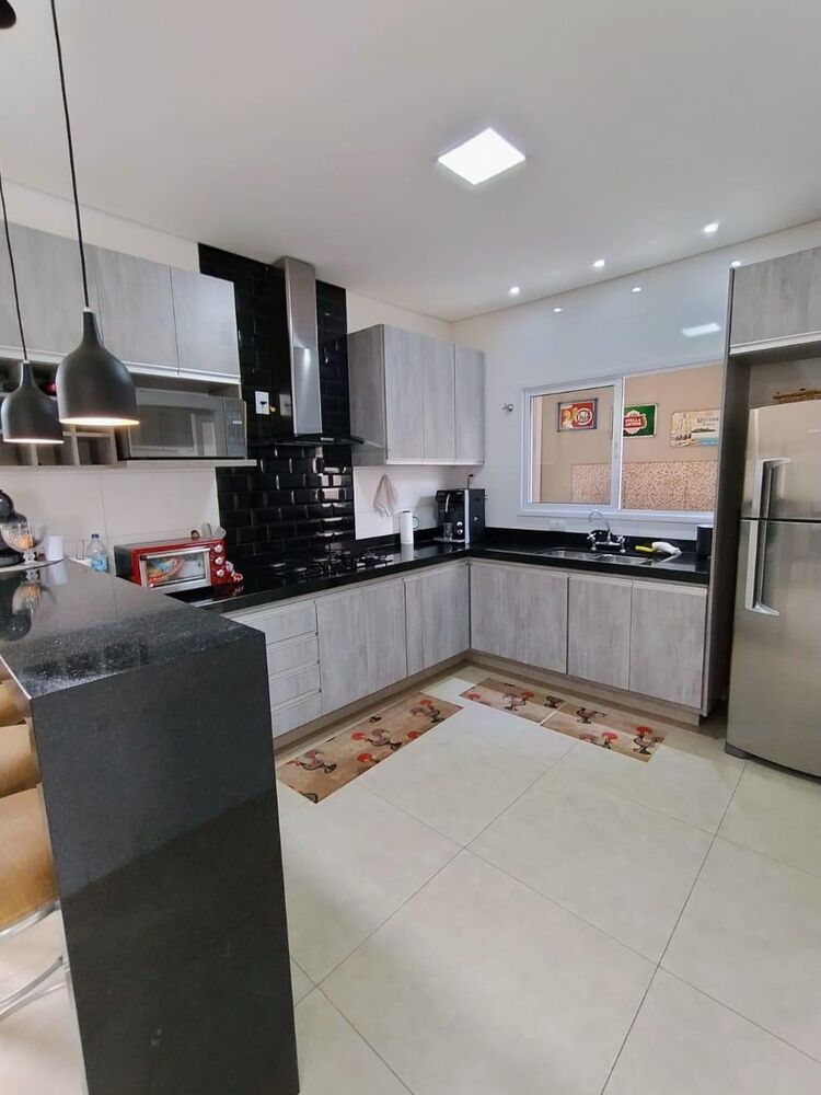 Casa à venda com 3 quartos, 146m² - Foto 4