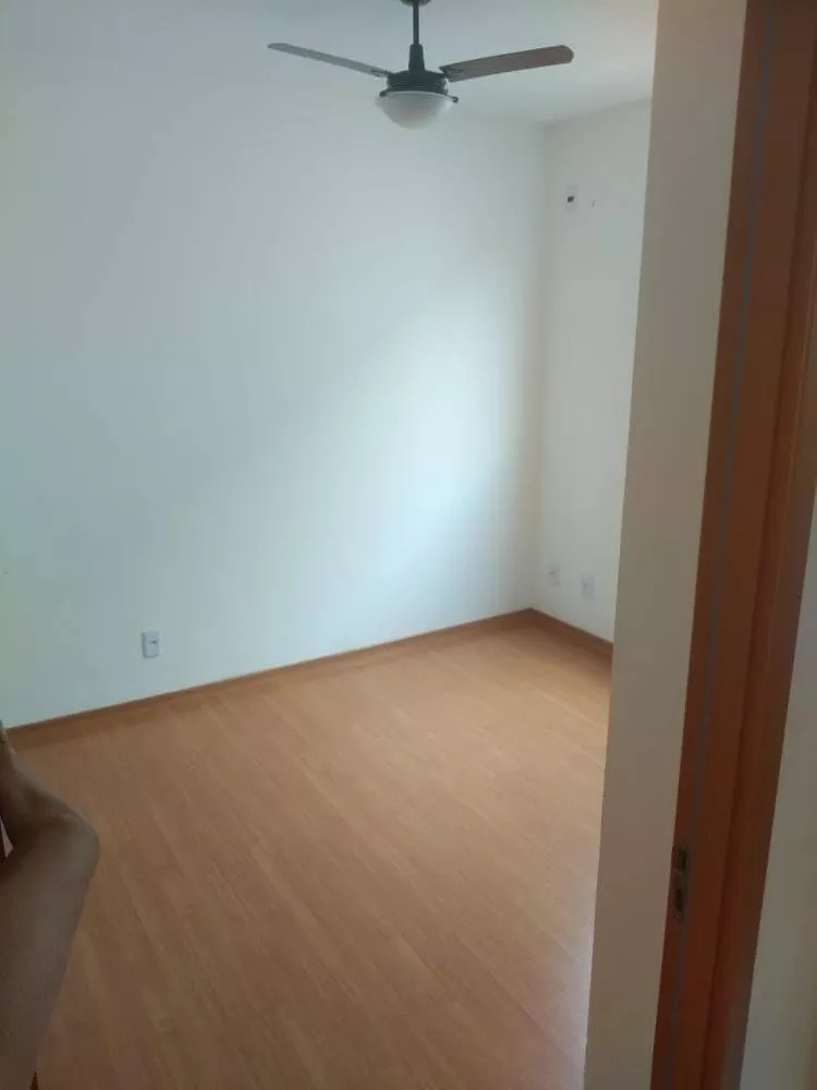 Apartamento à venda com 2 quartos, 42m² - Foto 3