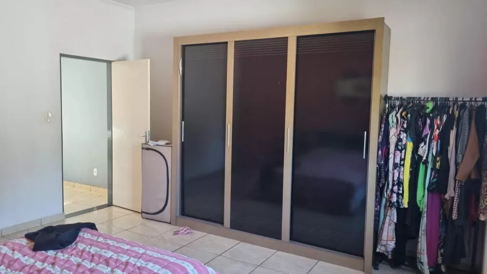 Casa à venda com 3 quartos, 181m² - Foto 12