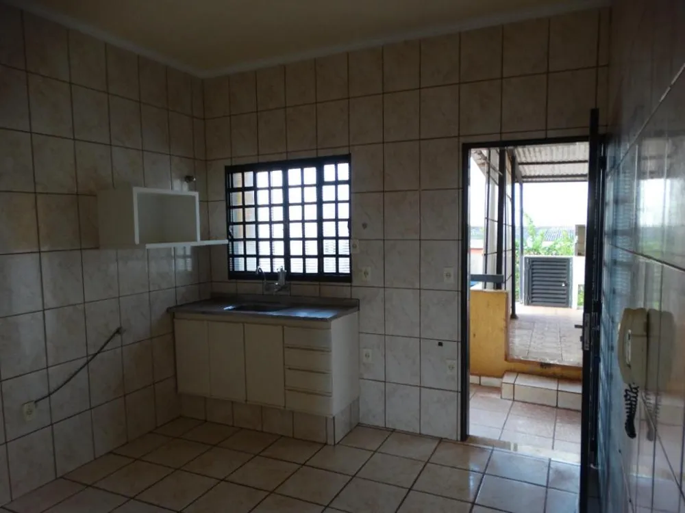 Casa, 6 quartos, 250 m² - Foto 1