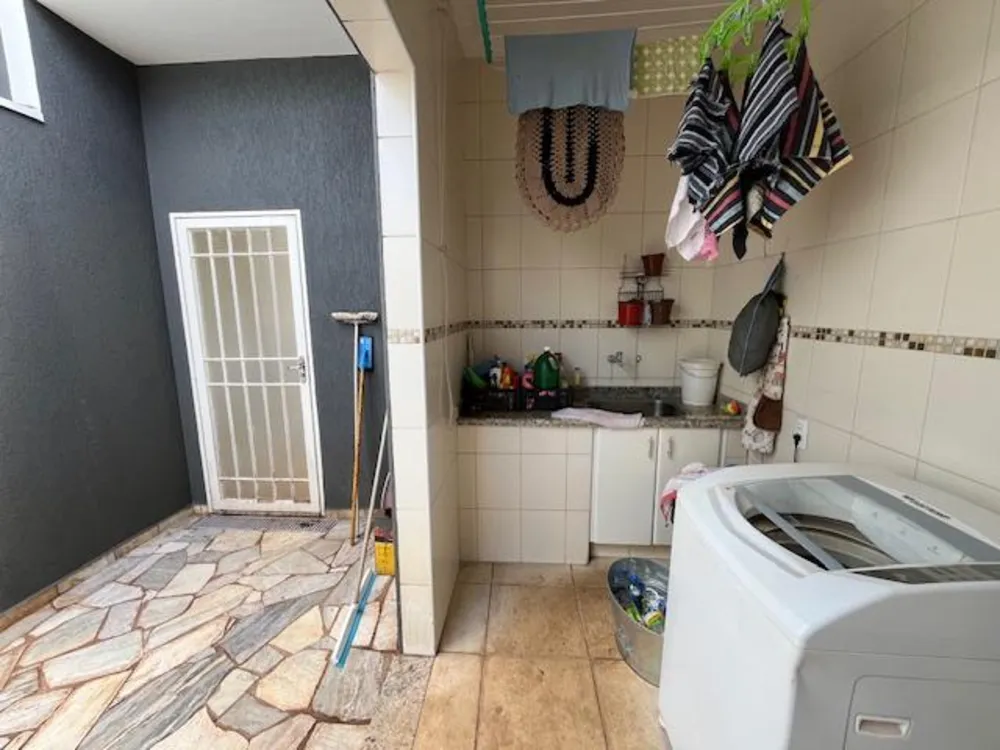 Casa, 3 quartos, 210 m² - Foto 11