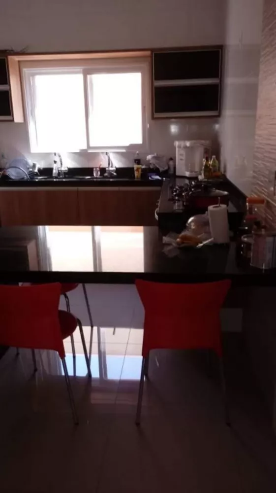 Casa de Condomínio à venda com 3 quartos, 230m² - Foto 10