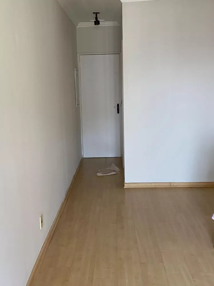 Apartamento à venda com 2 quartos, 68m² - Foto 3