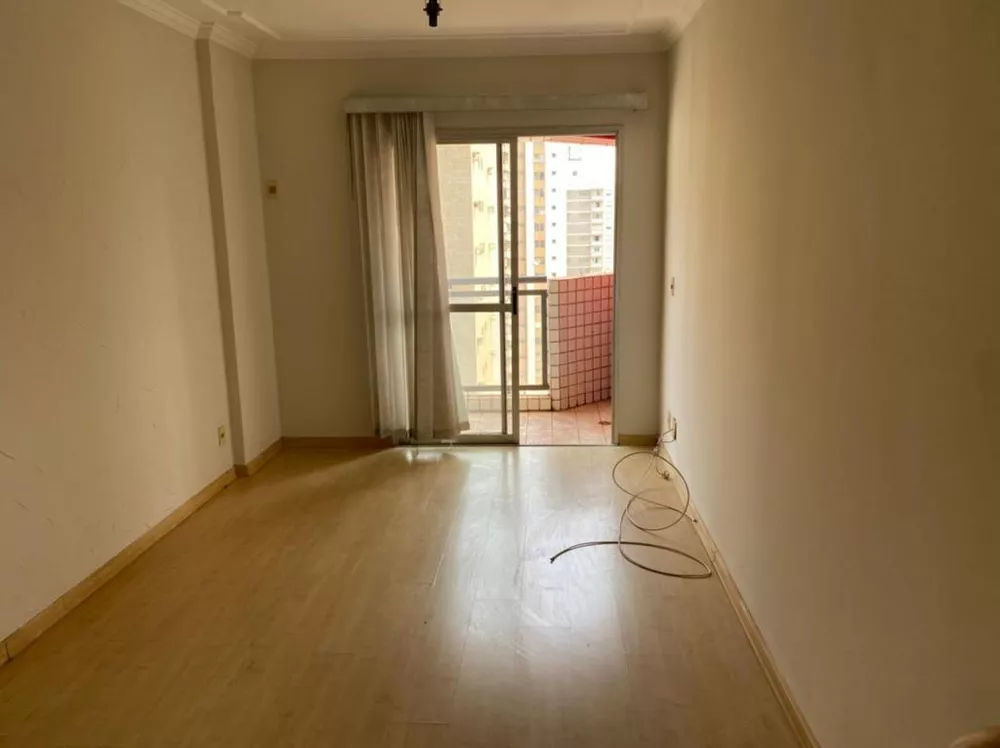 Apartamento à venda com 2 quartos, 68m² - Foto 4