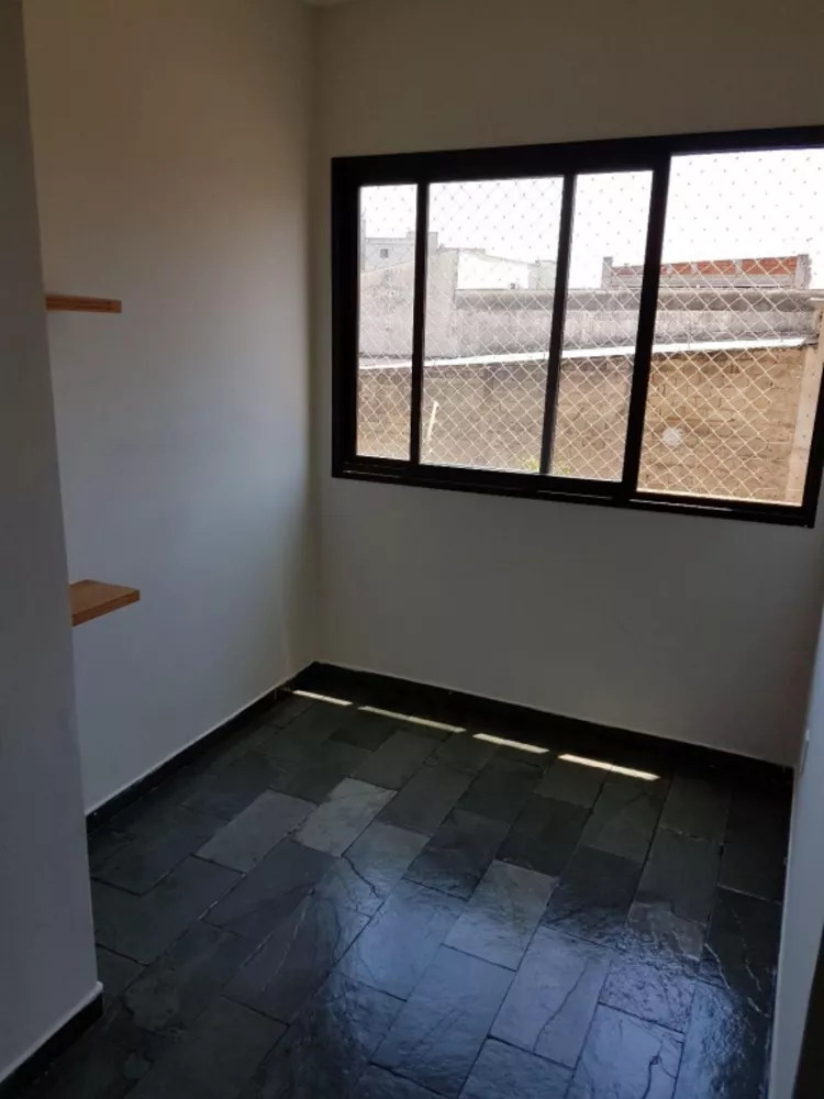 Apartamento à venda com 2 quartos, 47m² - Foto 2