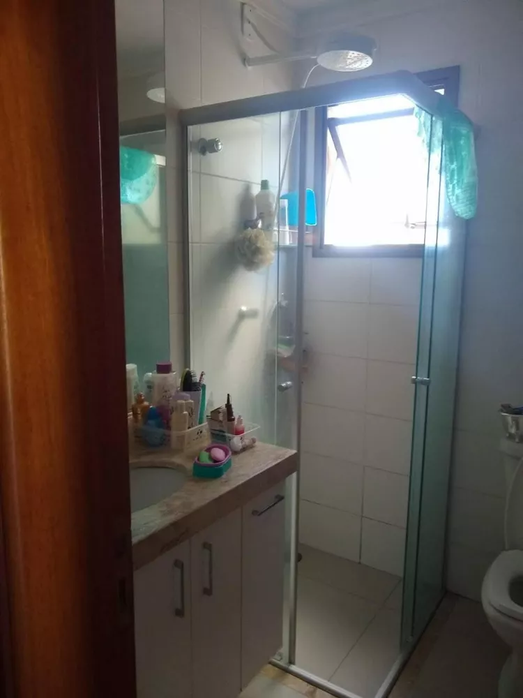 Apartamento à venda com 3 quartos, 106m² - Foto 2