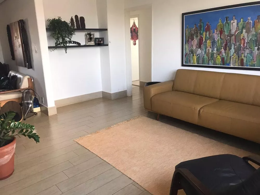 Apartamento à venda com 4 quartos, 150m² - Foto 8