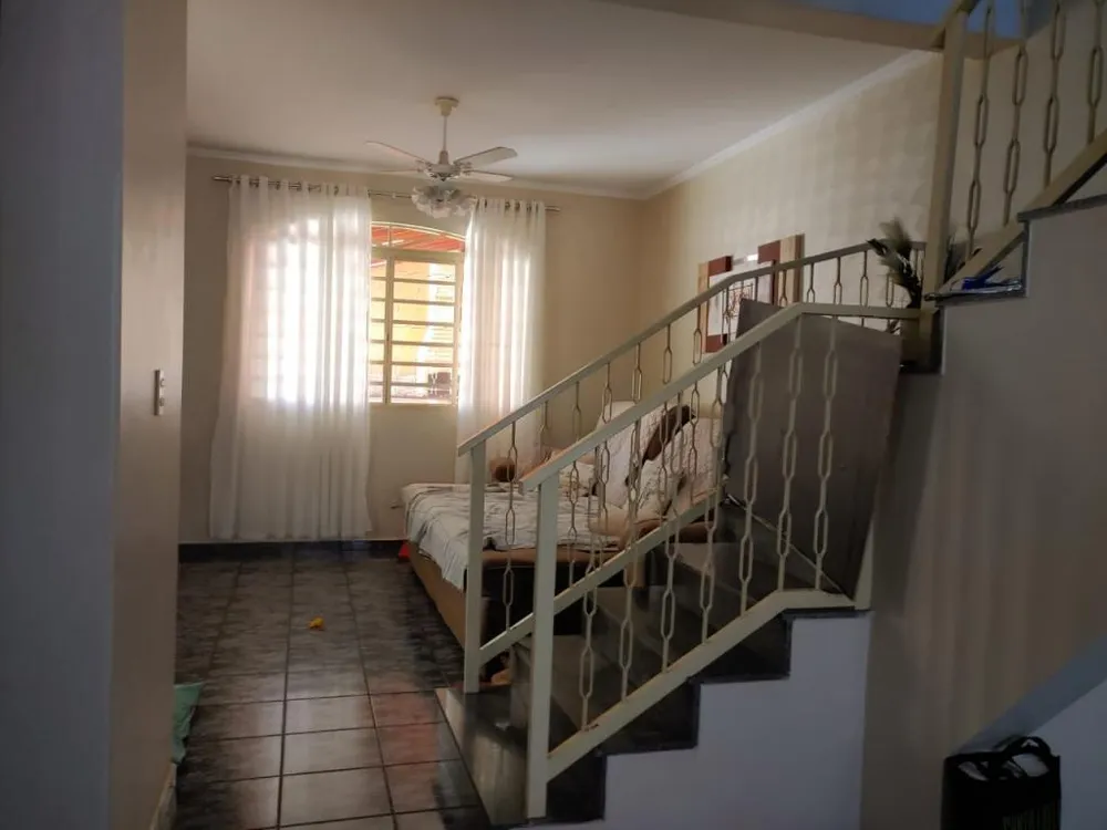 Casa, 2 quartos, 197 m² - Foto 3
