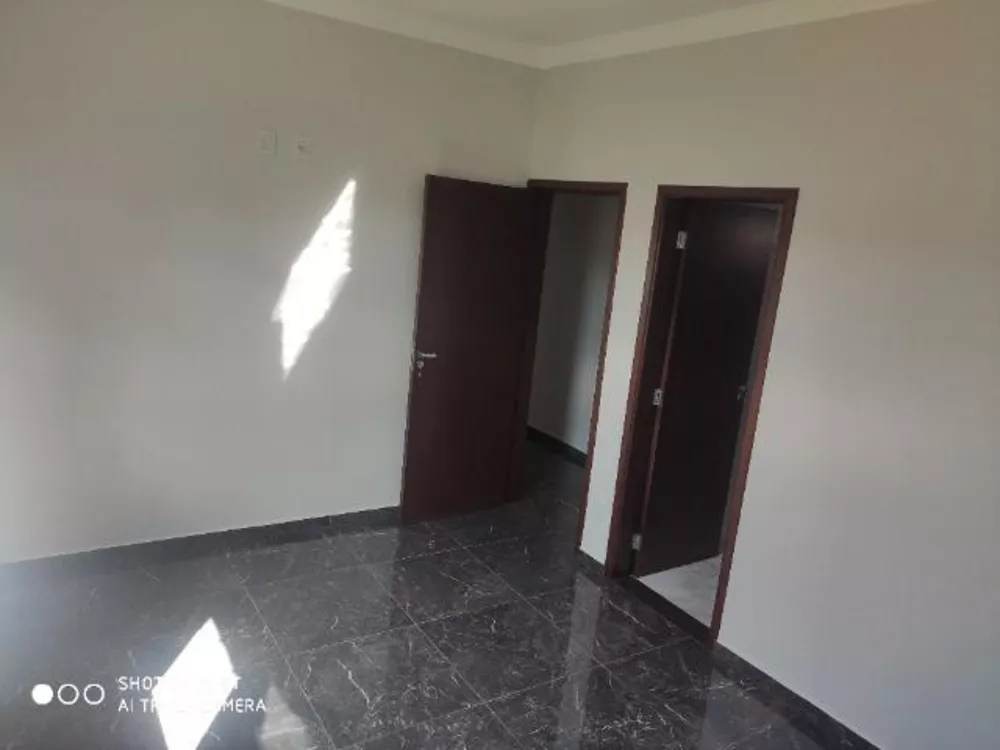 Casa de Condomínio à venda com 3 quartos, 138m² - Foto 2