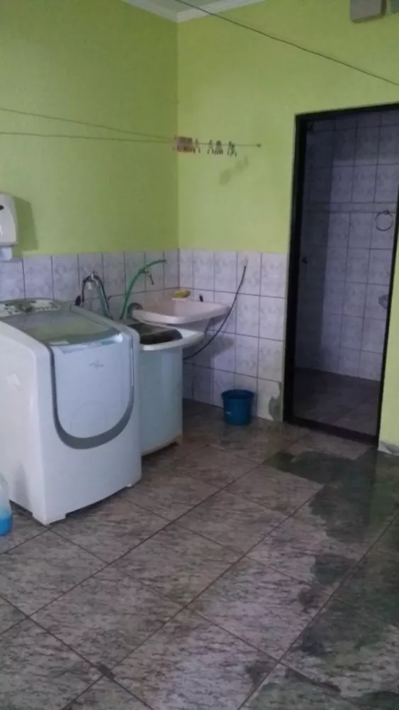 Casa de Condomínio à venda com 2 quartos, 195m² - Foto 2