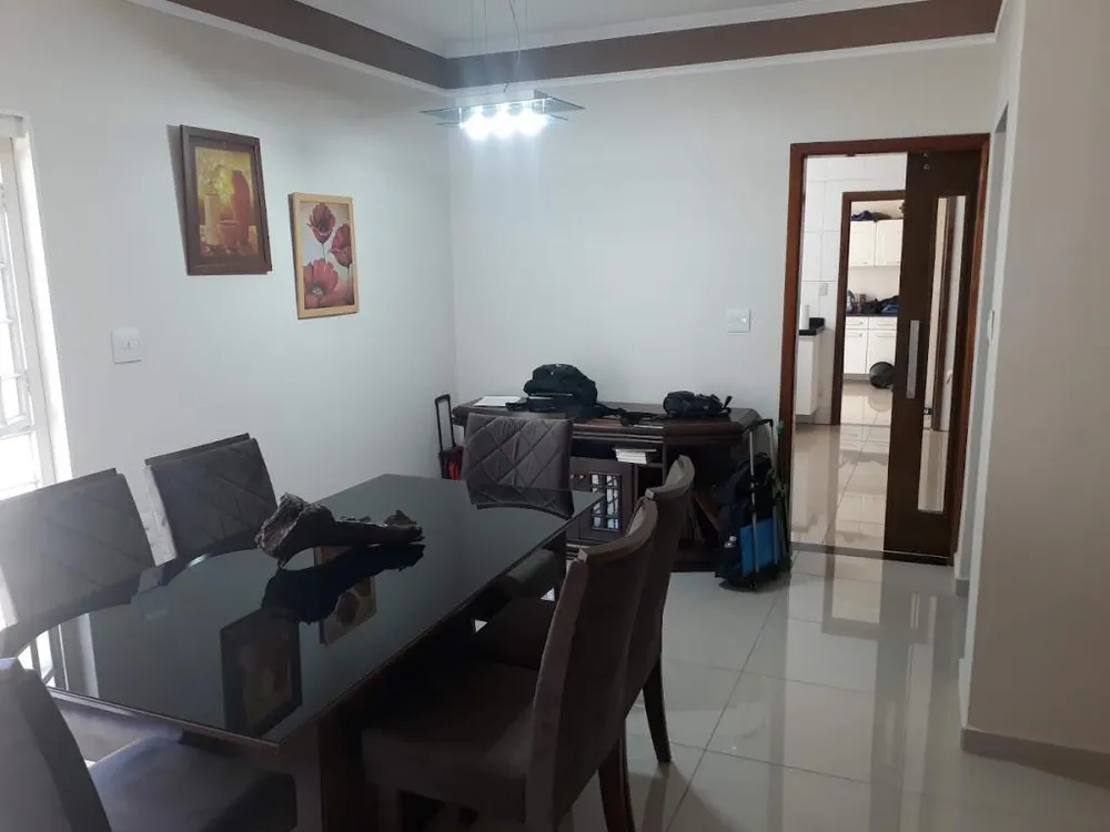 Casa, 3 quartos, 200 m² - Foto 3