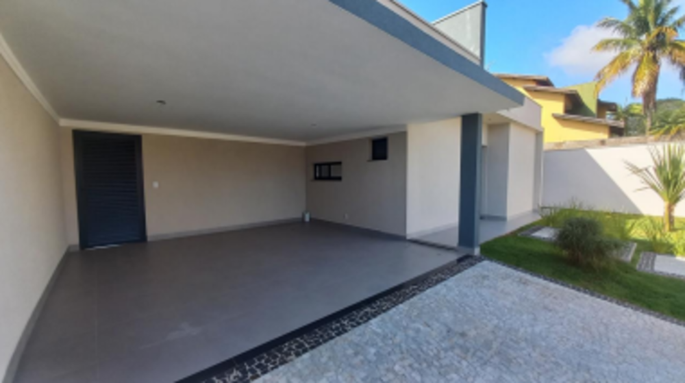 Casa à venda com 3 quartos, 215m² - Foto 1