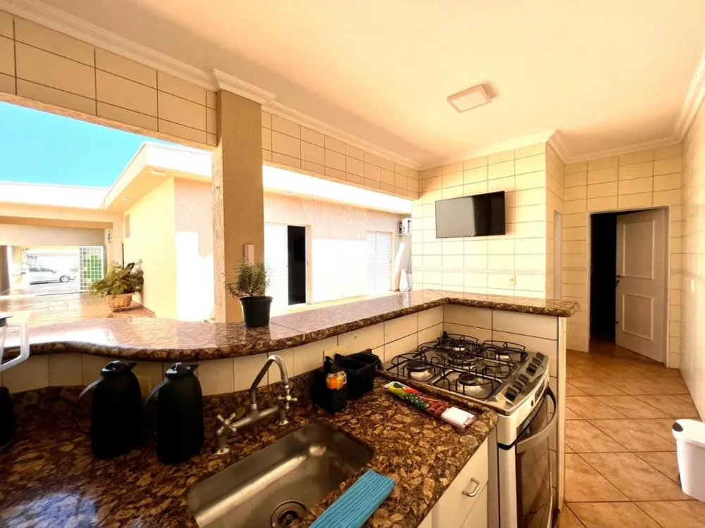 Casa, 4 quartos, 250 m² - Foto 11