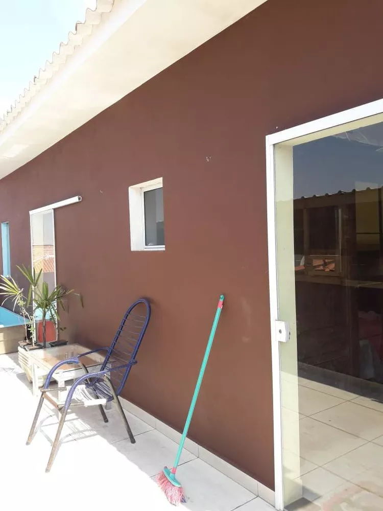 Casa à venda com 4 quartos, 160m² - Foto 4