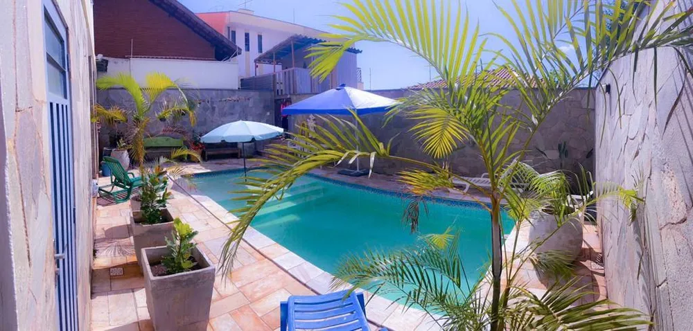 Casa, 5 quartos, 555 m² - Foto 1