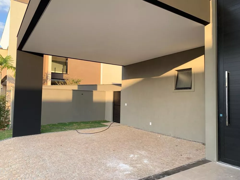 Casa de Condomínio à venda com 3 quartos, 270m² - Foto 4