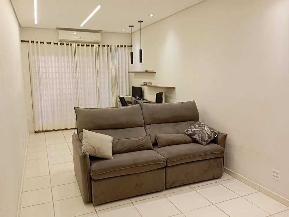 Casa, 2 quartos, 181 m² - Foto 1