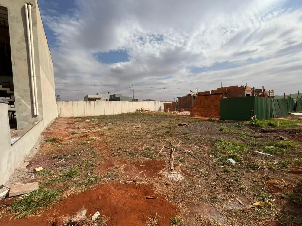 Terreno, 304 m² - Foto 2