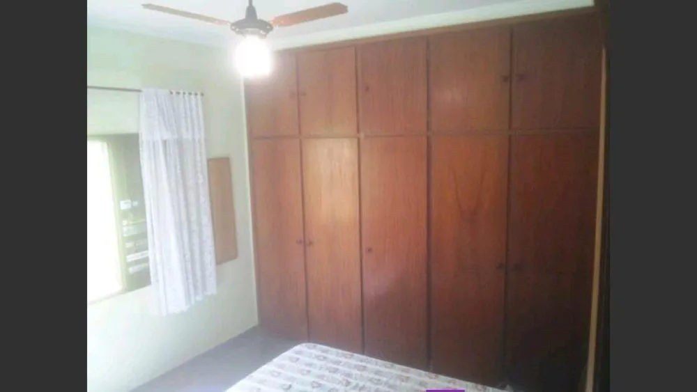 Casa, 4 quartos, 261 m² - Foto 2