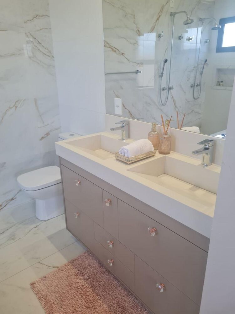 Casa de Condomínio à venda com 3 quartos, 237m² - Foto 4