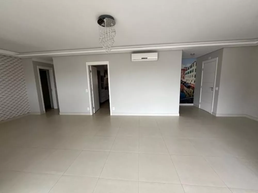 Apartamento à venda com 3 quartos, 156m² - Foto 9