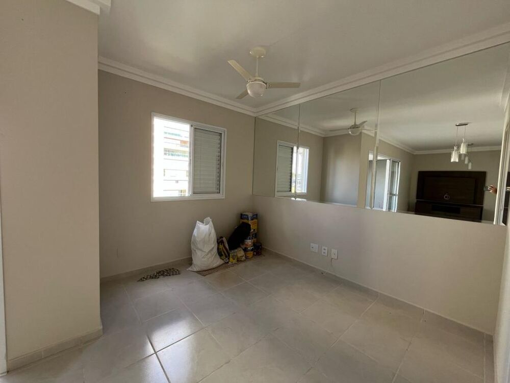 Apartamento à venda com 3 quartos, 82m² - Foto 2