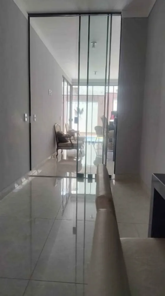 Casa, 3 quartos, 200 m² - Foto 1
