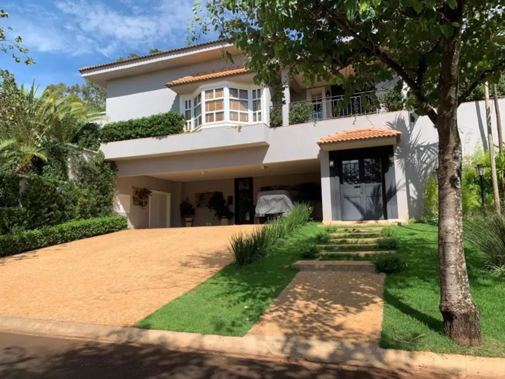 Casa de Condomínio à venda com 4 quartos, 640m² - Foto 1