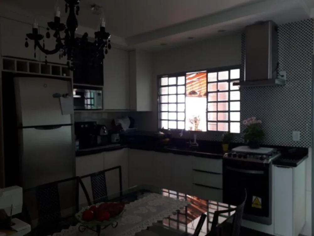 Casa, 4 quartos, 166 m² - Foto 4