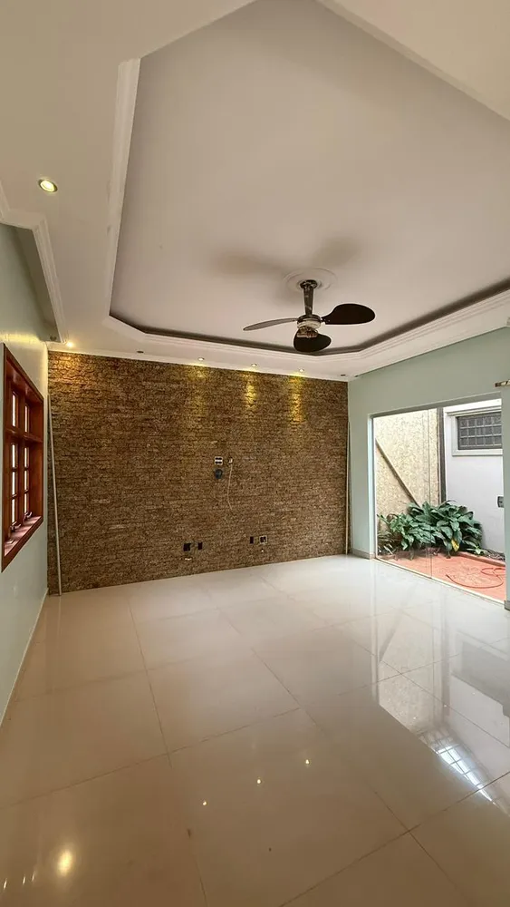 Casa, 3 quartos, 178 m² - Foto 1
