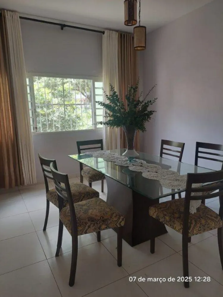 Casa, 3 quartos, 302 m² - Foto 1