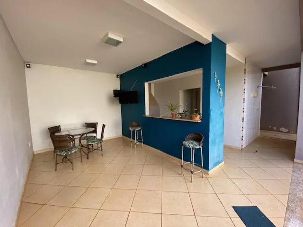 Casa à venda com 4 quartos, 300m² - Foto 8