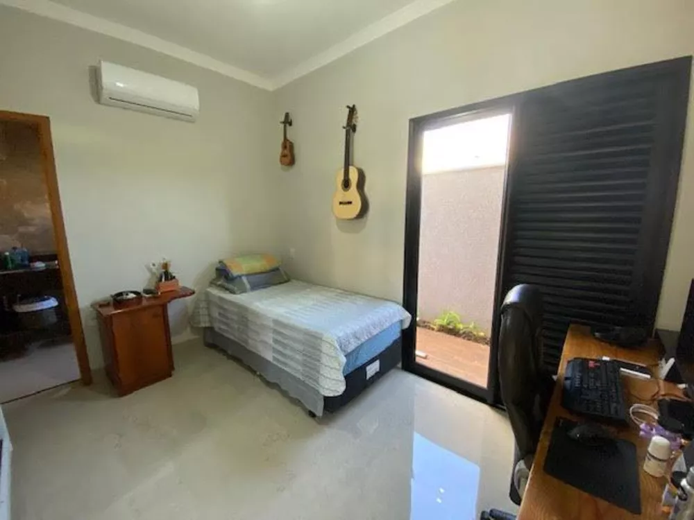 Casa de Condomínio à venda com 3 quartos, 206m² - Foto 2