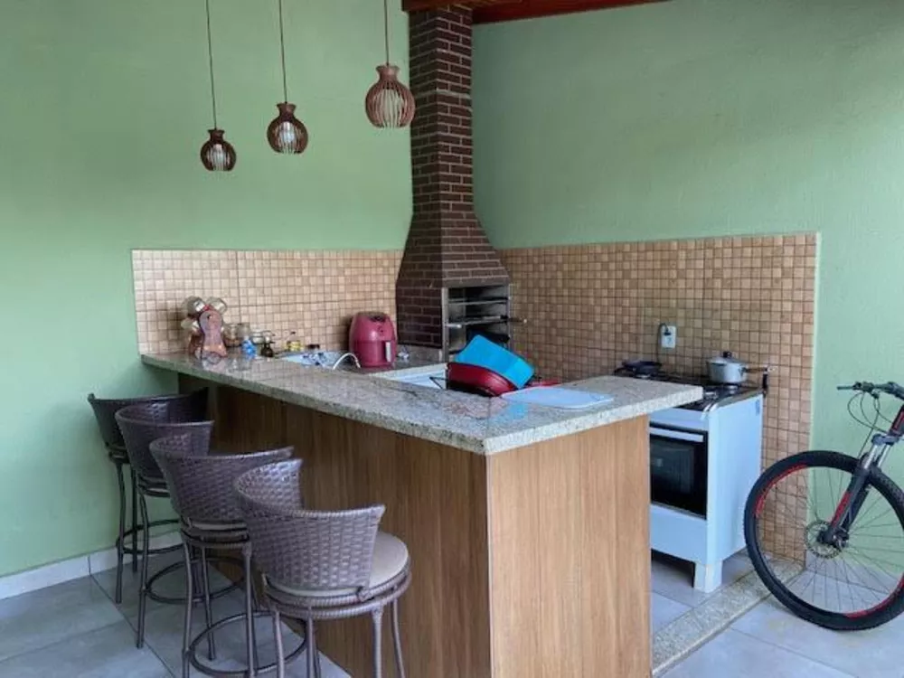 Casa à venda com 3 quartos, 180m² - Foto 8