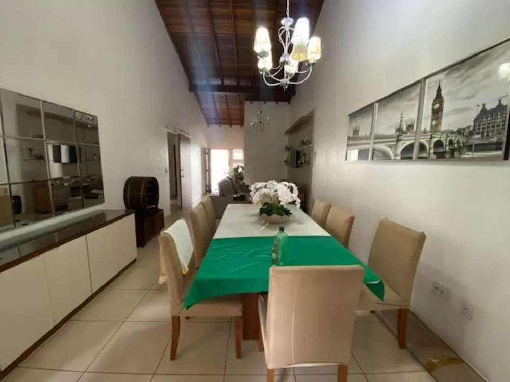 Casa à venda com 3 quartos, 180m² - Foto 12